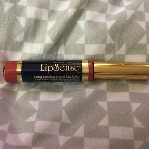 Rare color! Redwood!